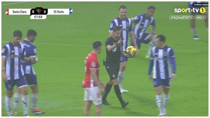 Péssimas condições climáticas suspendem a disputa entre o Santa Clara e o FC Porto
