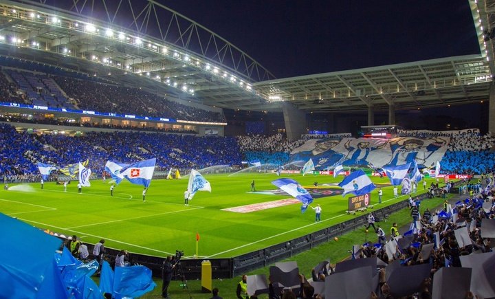 Já esgotaram os bilhetes para o 'jogo do título' do FC Porto