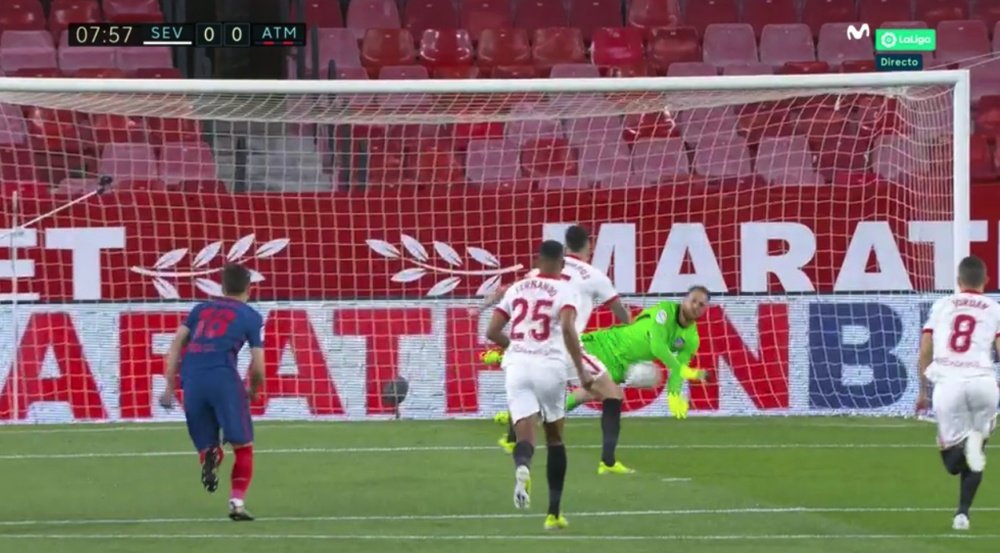 Jan Oblak saved Lucas Ocampos' penalty. Screenshot/MovistarLaLiga