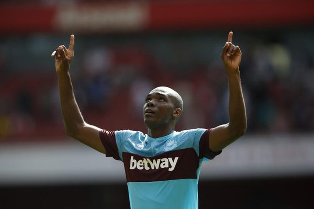 Ogbonna attempts British humour but it goes horribly wrong. Twitter