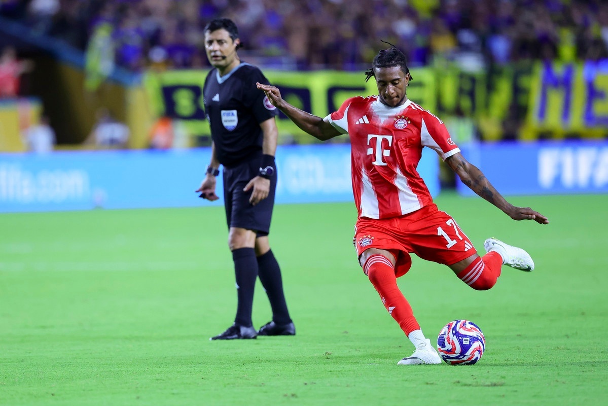 Michael Olise Bayern Boca Juniors