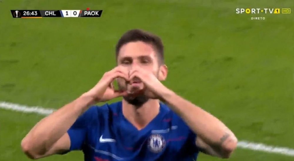 Giroud swept home a clinical first-time finish. Screenshot/SportTV1