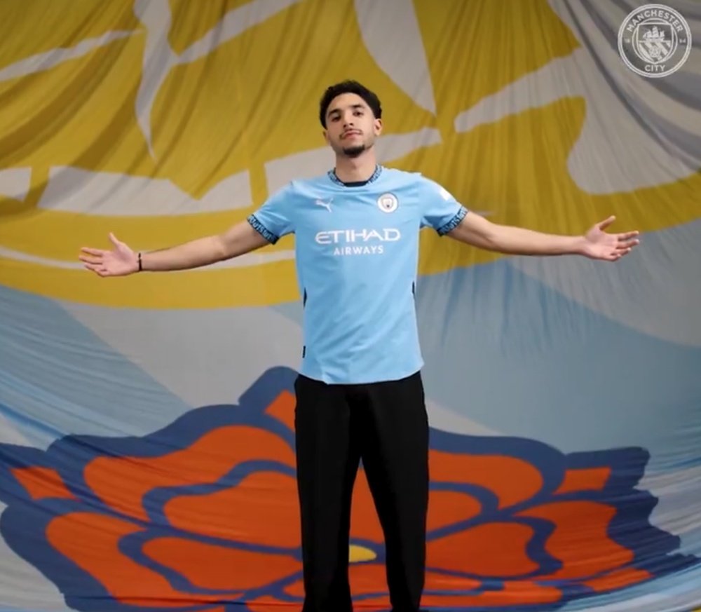Omar Marmoush, proud of his move to Manchester City. Screenshot/ManCity