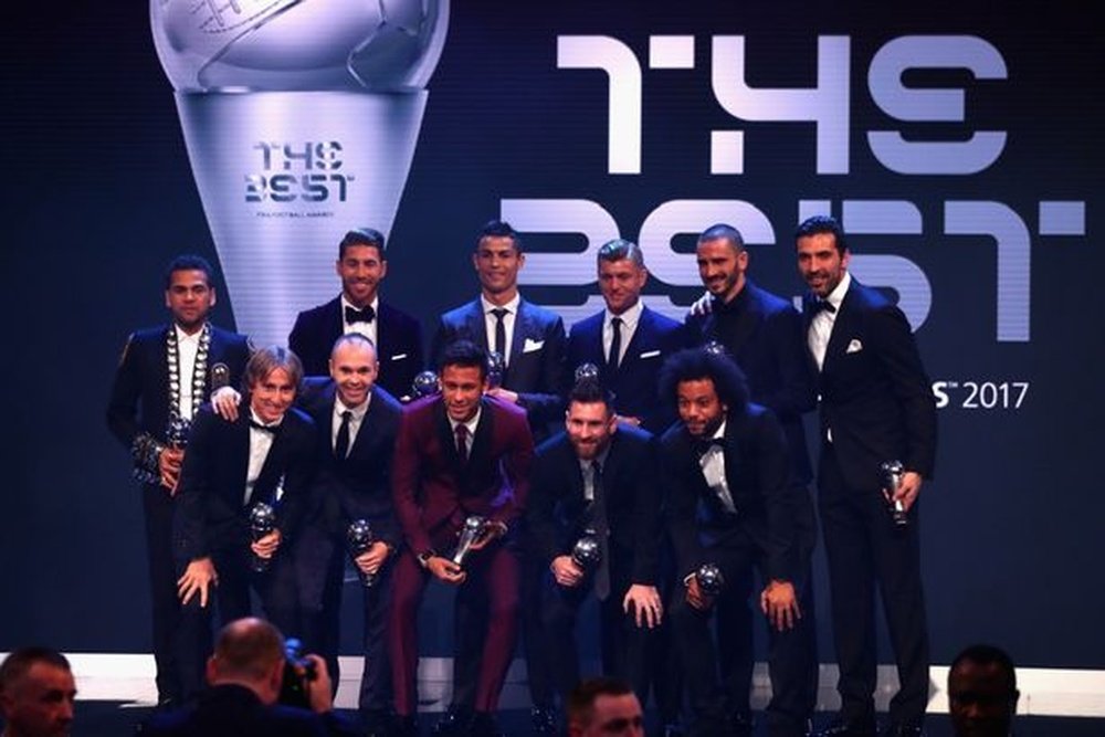 Le onze idéal de l'année dernière. FIFA