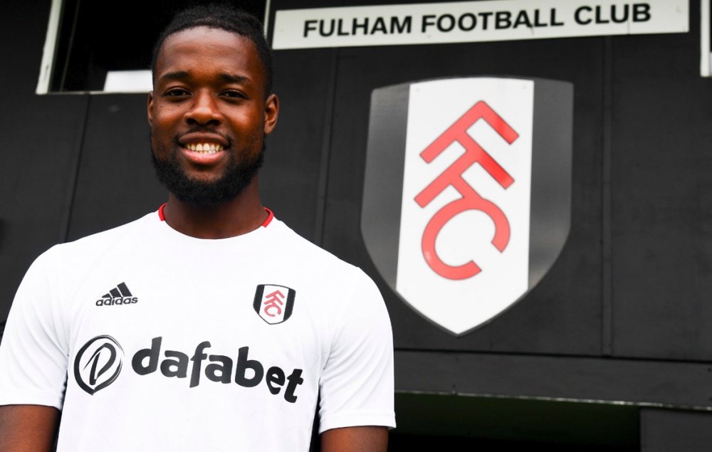 Onamah rejoint Fulham. Fulham