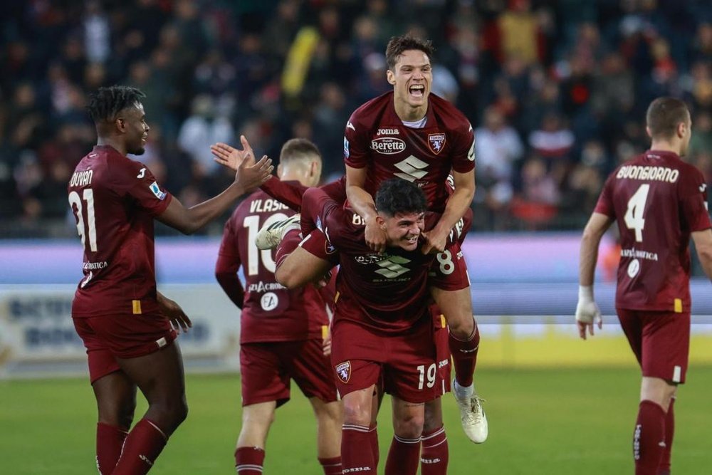 El Torino venció por 1-2 al Cagliari. EFE