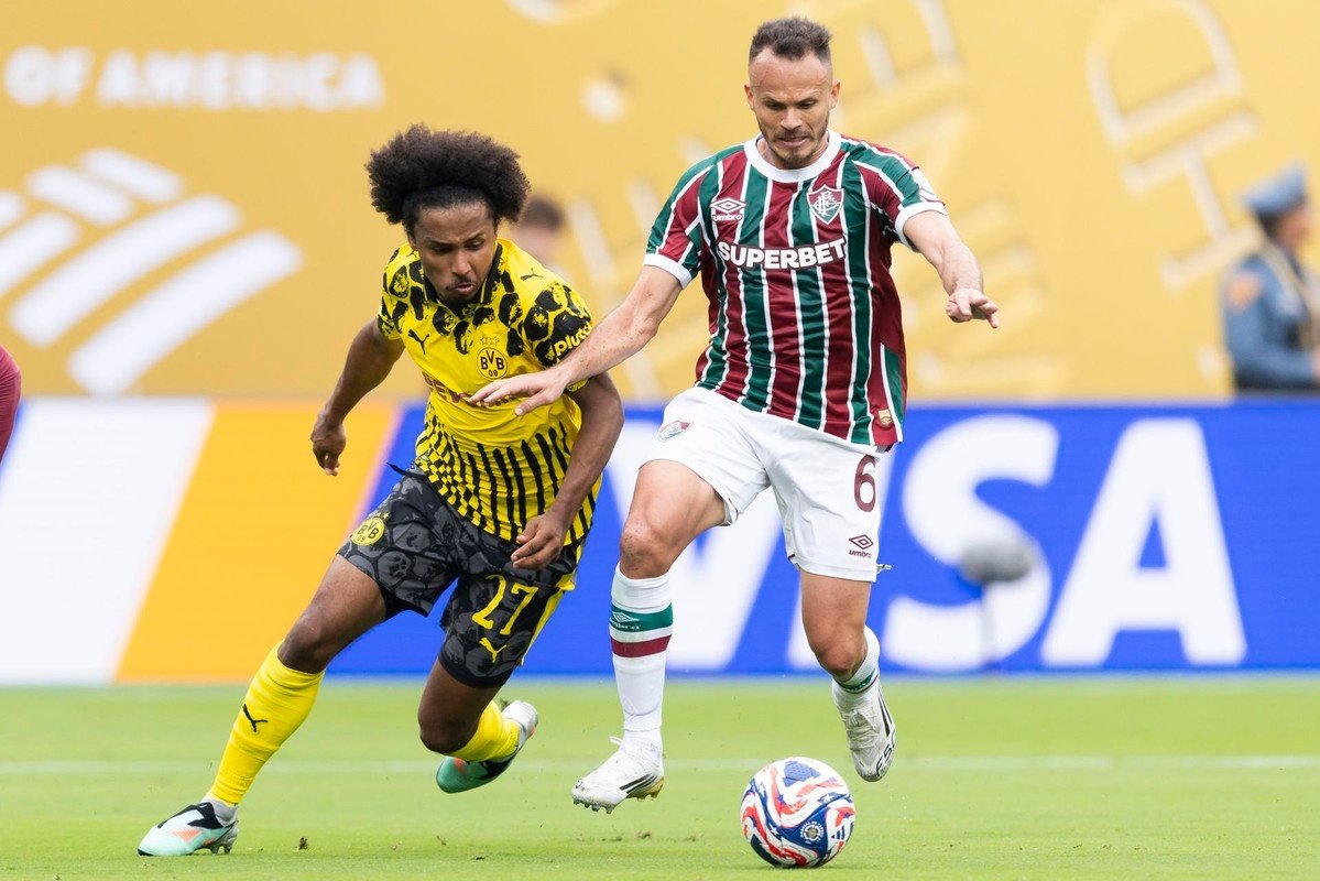 Apesar do empate, Fluminense brilha e domina partida de estreia no Mundial
