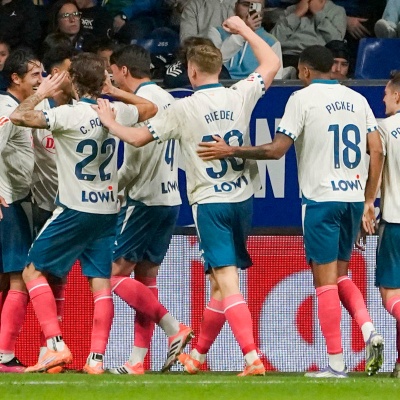 El Espanyol arroja un jarro de agua fría sobre Carrión y el Oviedo