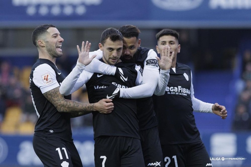 Óscar Plano, a un gol de igualar su récord con medio año por delante. LaLiga