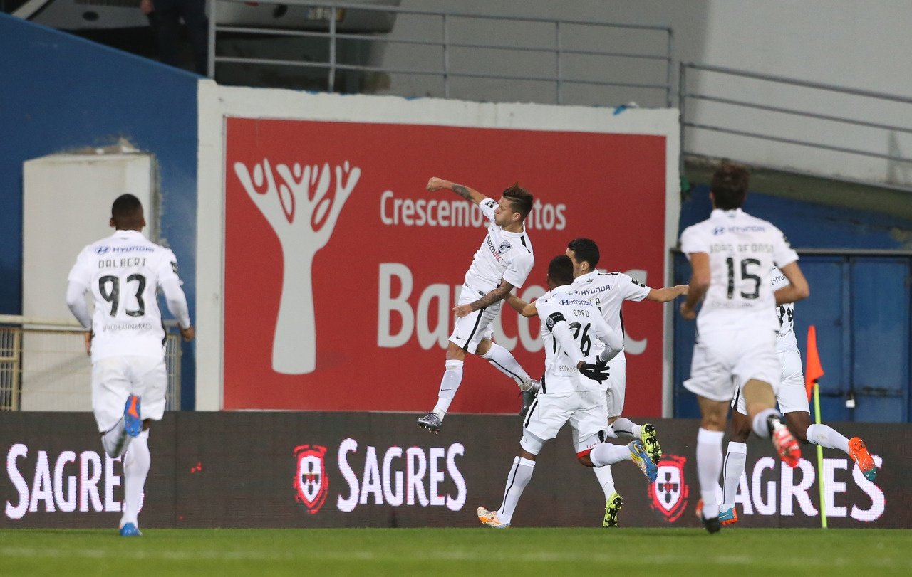 Dos goles de Hernani casi certifican la presencia del Vitória de Guimarães en la final