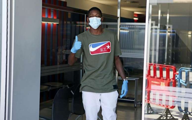 Dembélé a passé le test du coronavirus et poursuit sa rééducation à Barcelone. AFP