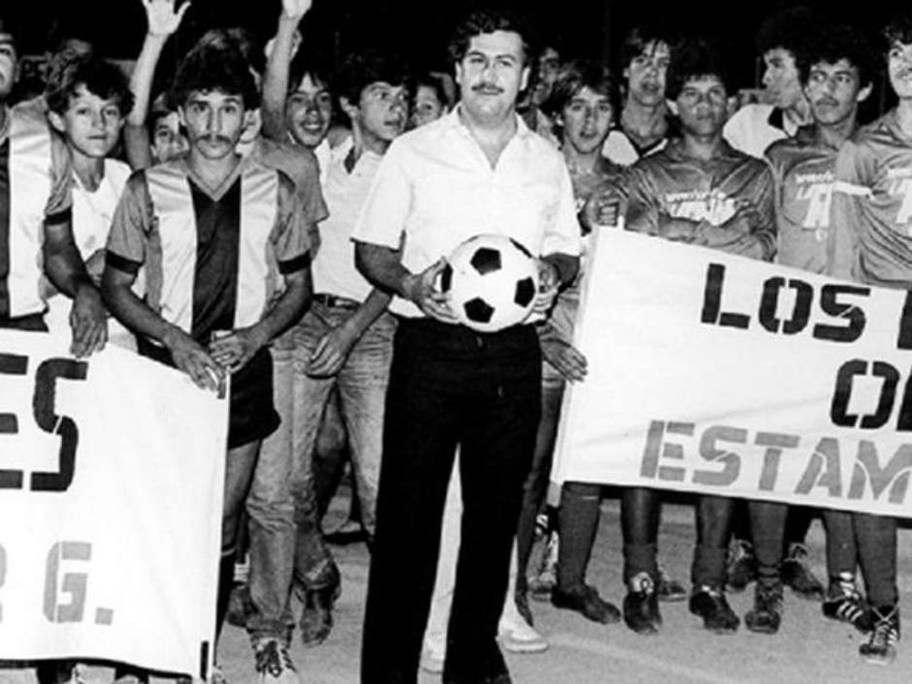 El hijo de Pablo Escobar recuerda los partidos de fútbol que organizaba su padre. Difusion
