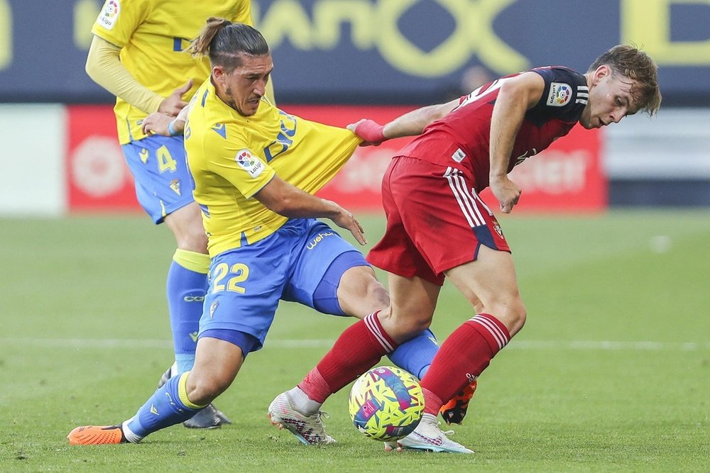 Osasuna le ganó la partida al Cádiz. EFE