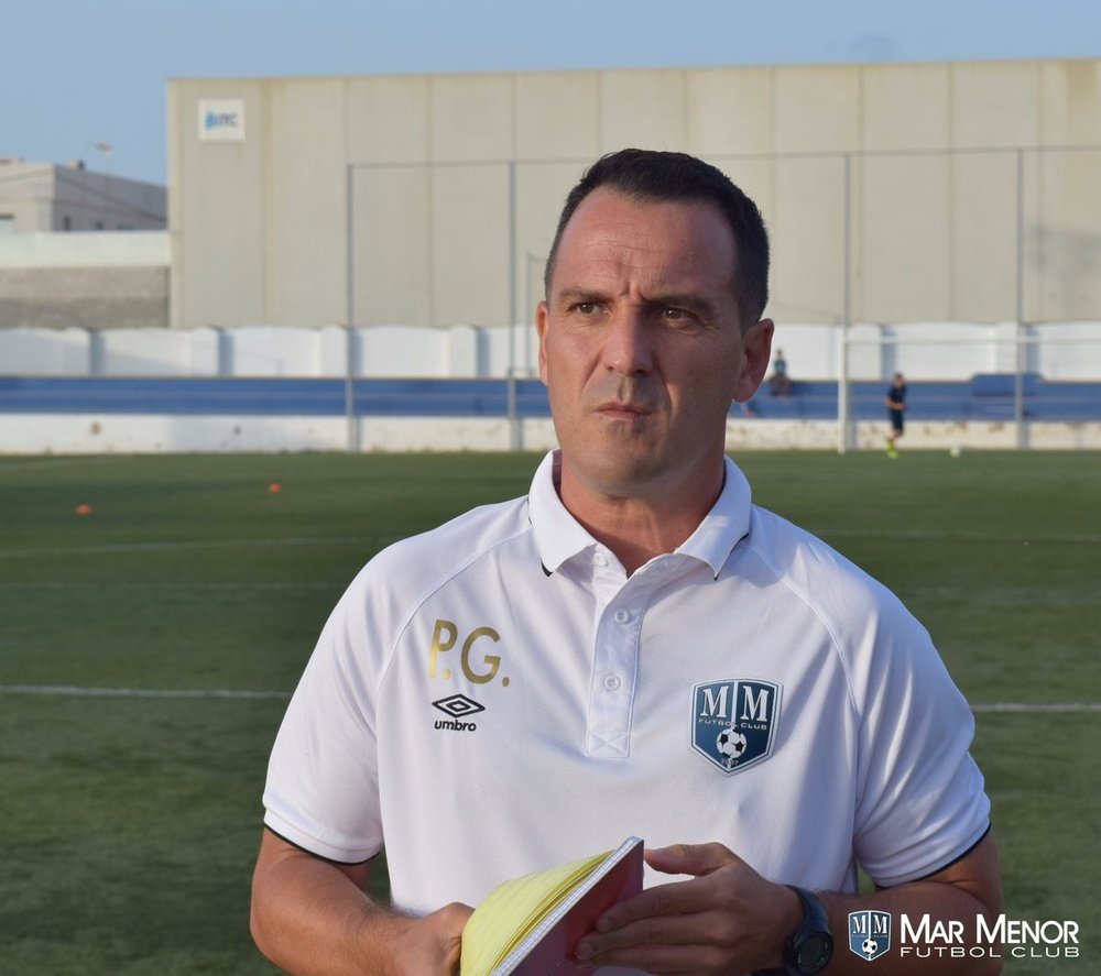 El técnico ya ha dirigido su primera sesión de entrenamiento. MarMenorFC