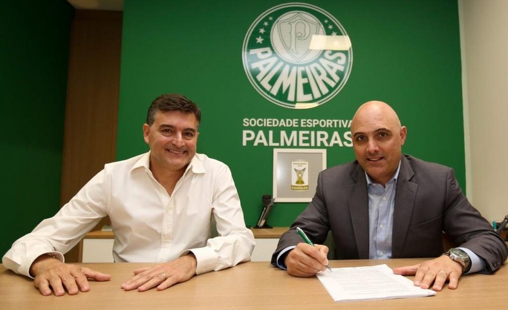 Nova camisa do Palmeiras vaza na internet e apresenta mudanças consideráveis