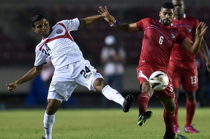 Panamá convocó a 14 jugadores de grandes clubes de América