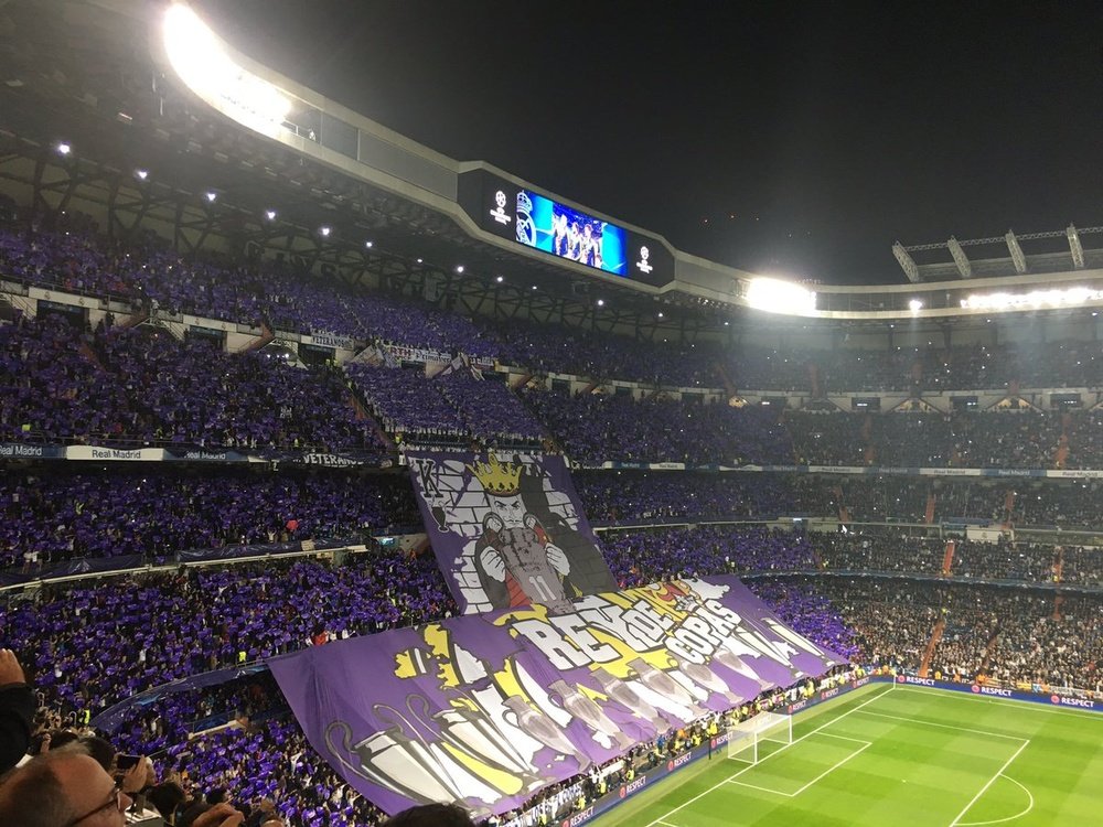 La pancarta lució en de los fondos del estadio Santiago Bernabéu. BVB