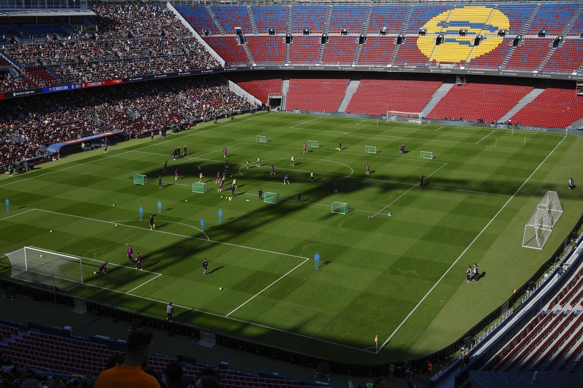 Laporta fiducioso sul Camp Nou per l'Eintracht in Champions