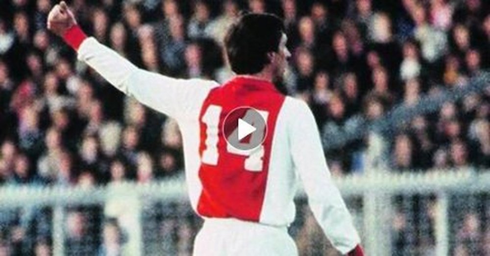 Pantallazo del emotivo video del Ajax en memoria de Cruyff. ESPN