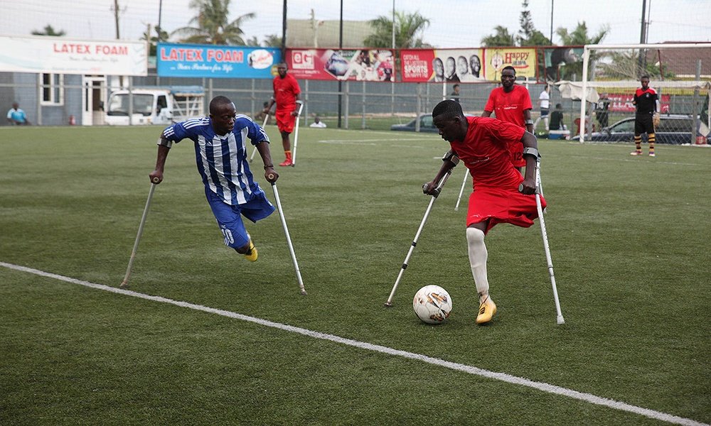 Compiten incluso en campeonatos internacionales para discapacitados. AFP