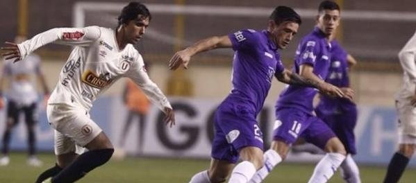 Defensor venció a Universitario y se clasificó para octavos de la Sudamericana