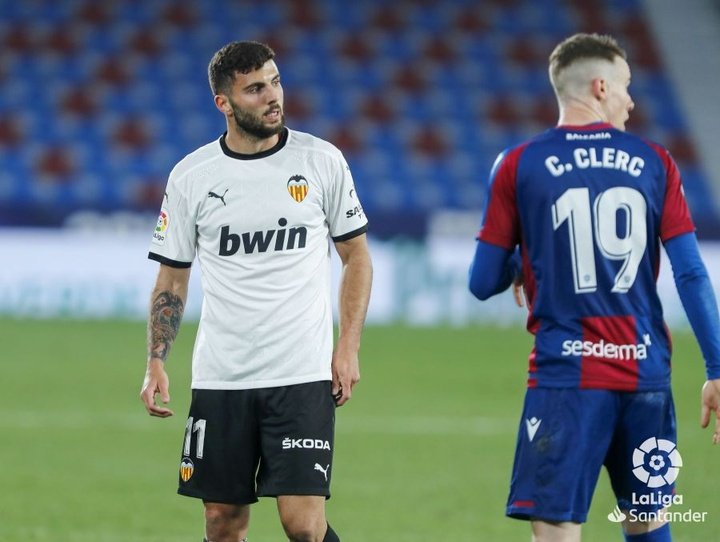 Cutrone se marchará del Valencia sin jugar en Mestalla