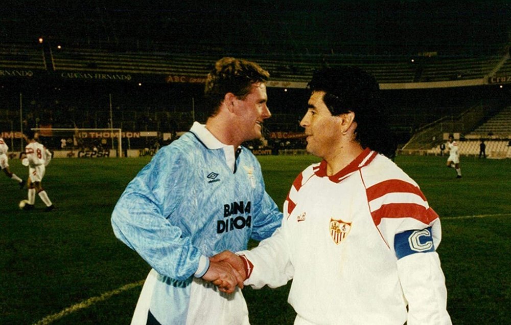 Monchi compartió vestuario con el argentino en la temporada 1992-93. EFE