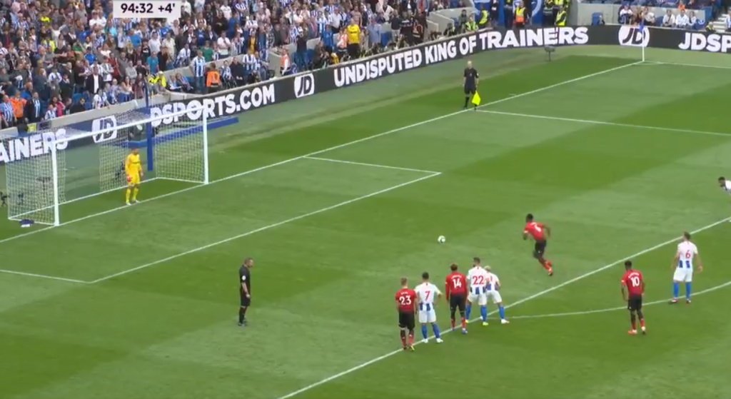 Paul Pogba scored a penalty against Brighton for Man Utd. Captura