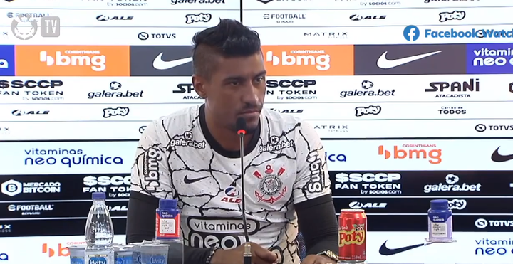 Paulinho ya está definitivamente en casa: fue presentado con Corinthians