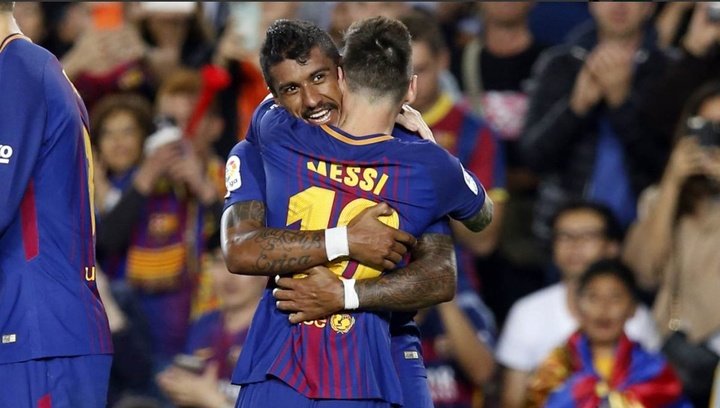'Pôquer' de Messi destroça Eibar no Camp Nou