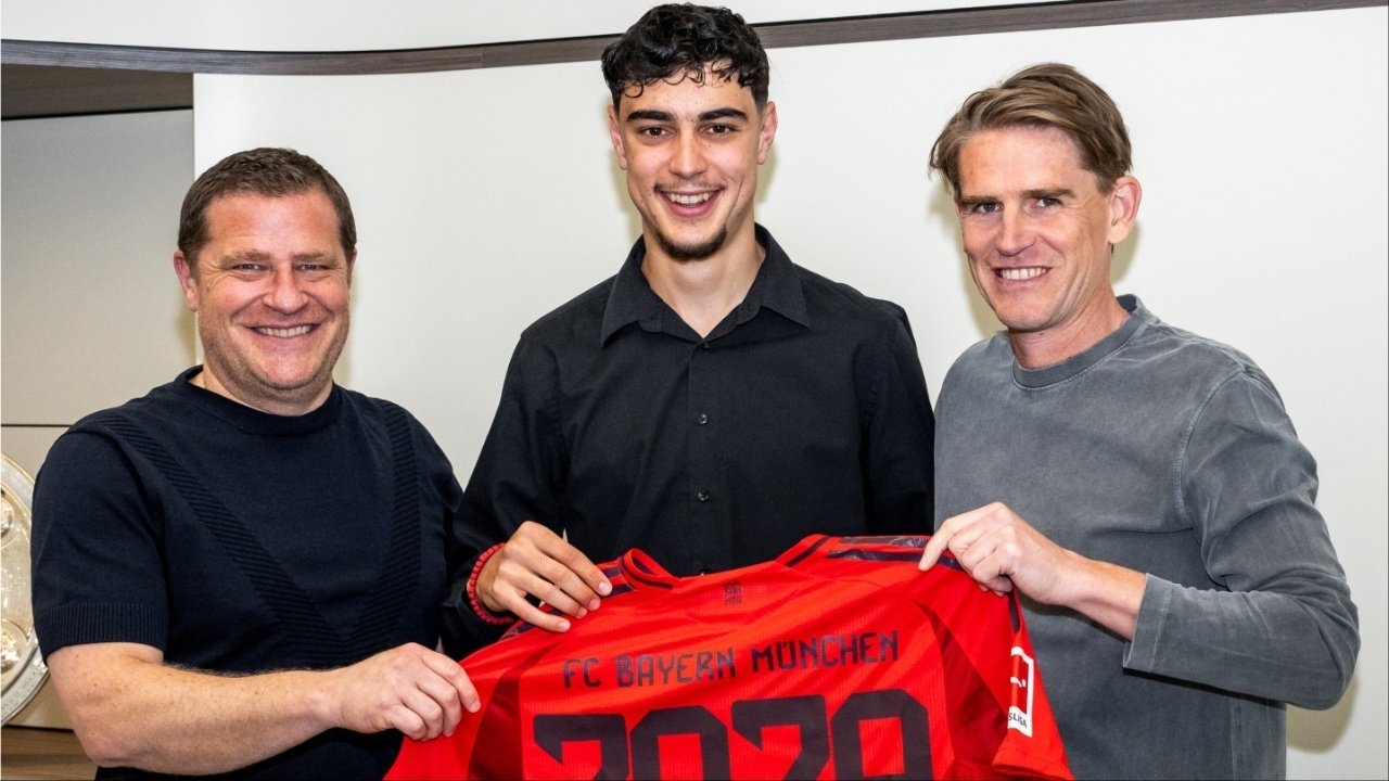 Le Bayern Munich a profité de l'été pour renouveler l'un de ses jeunes talents. Aleksandar Pavlovic, 20 ans, qui évolue à Munich depuis l'âge de sept ans, a prolongé son contrat jusqu'en 2029.