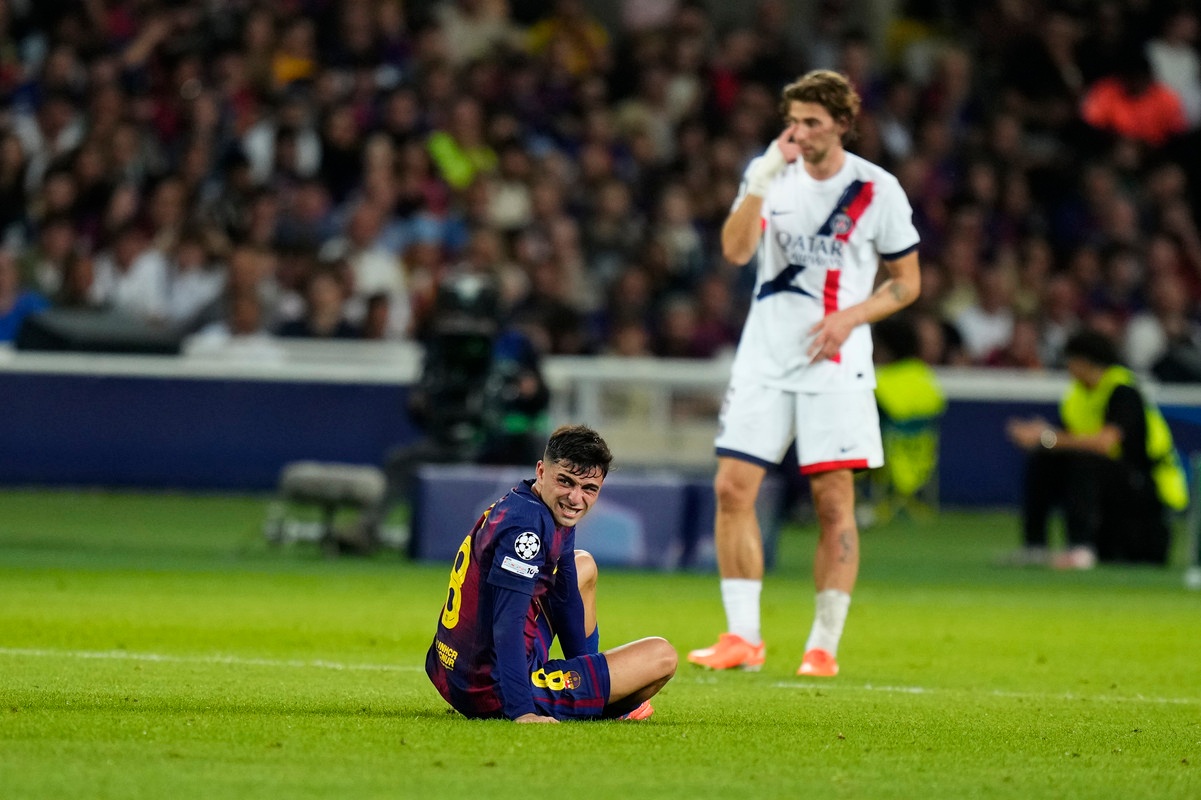 Un cortocircuito en Pedri deja sin luz al Barça
