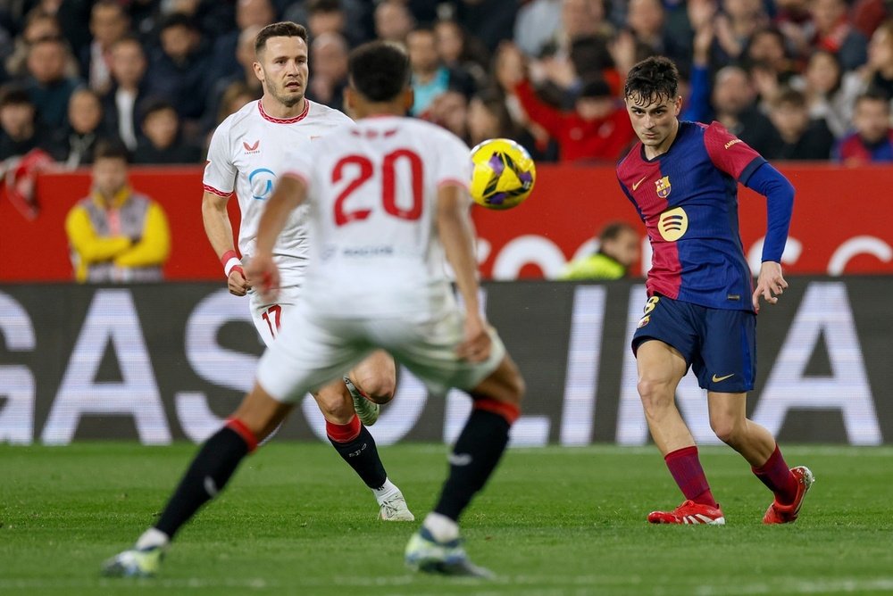 Pedri claimed he does not understand the refereeing criteria. EFE