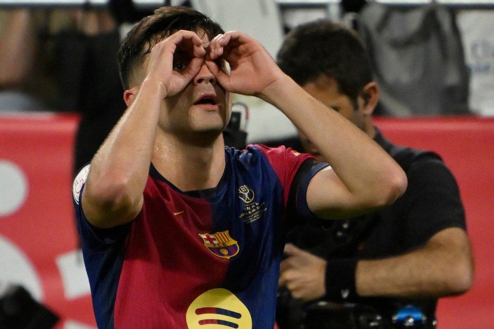 Pedri spoke of the possibility of winning the treble. EFE