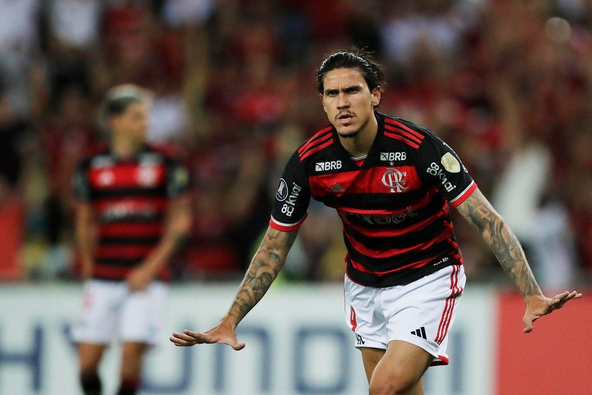 Flamengo revive na Libertadores com goleada e adia a classificação do Bolívar