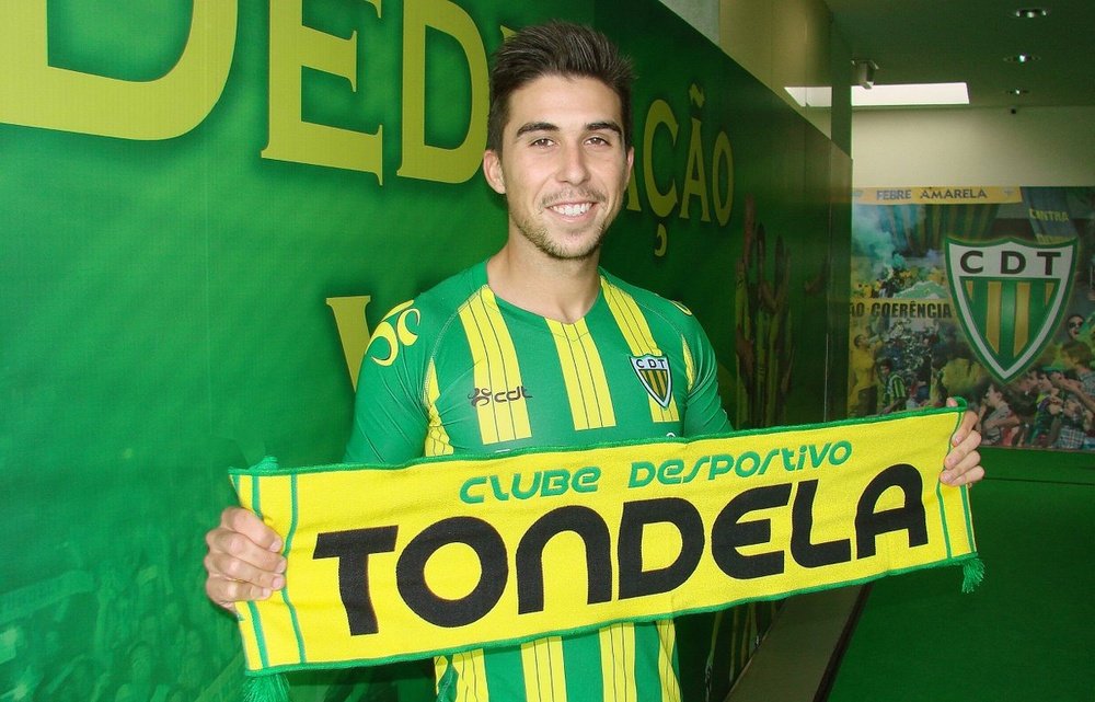 O médio de 22 anos vai jogar no Tondela em 2017/18. CDTondela
