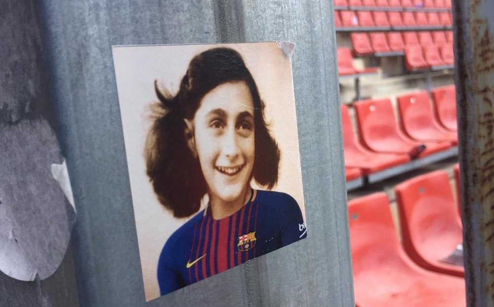 Este lamentable montaje apareció tras el Girona-Espanyol. Twitter/francescviapol