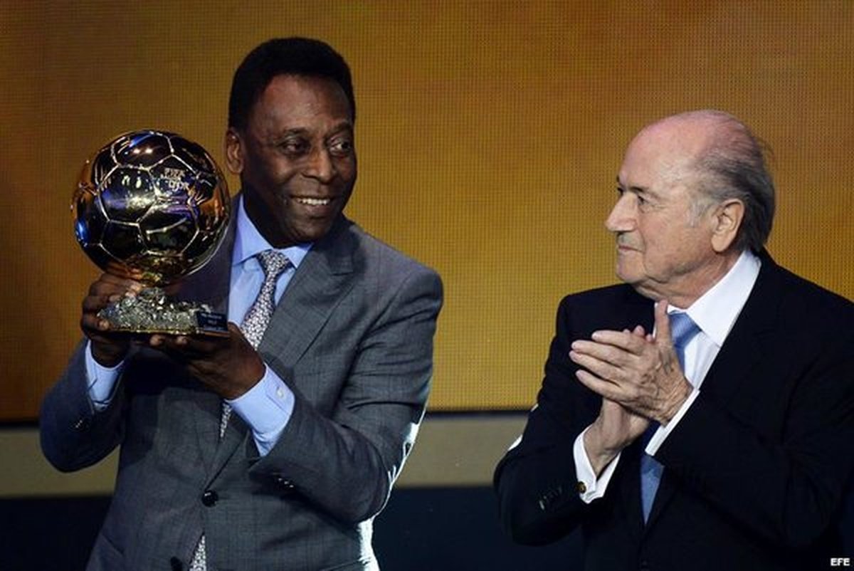 Sabías que Pelé tendría más Balones de Oro que Messi si se hubieran podido elegir no europeos?