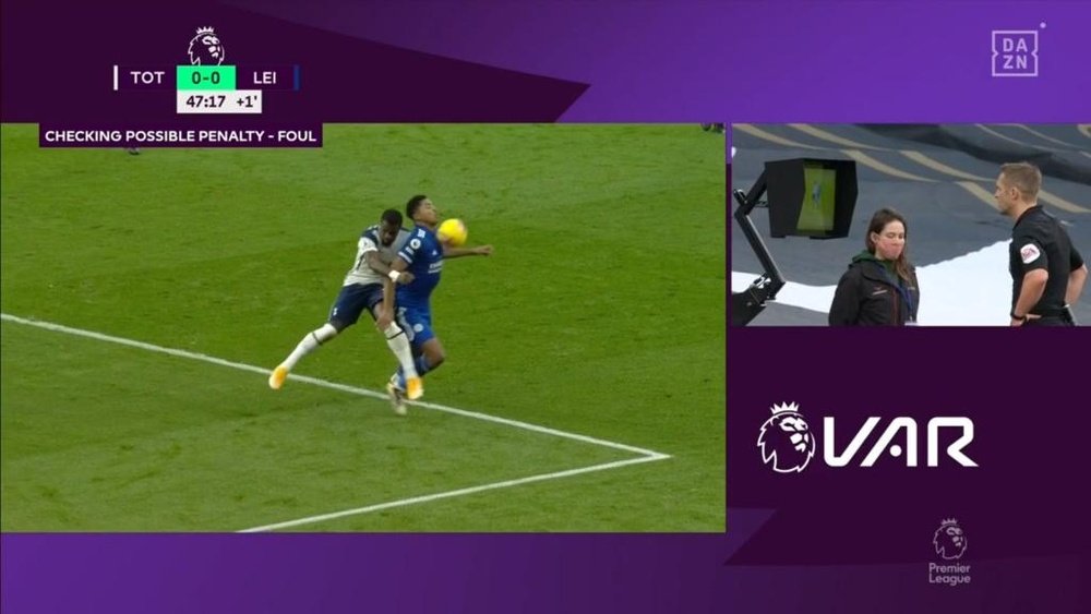 Tottenham conceded a penalty. Screenshot/DAZN