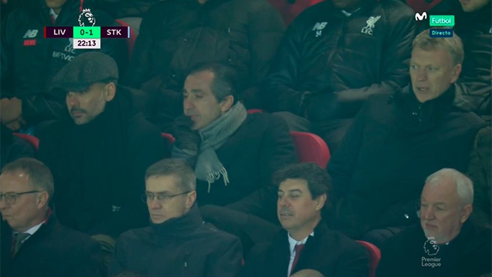 Pep Guardiola y David Moyes, en las gradas de Anfield viendo el Liverpool-Stoke. Twitter/MovistarFutbol