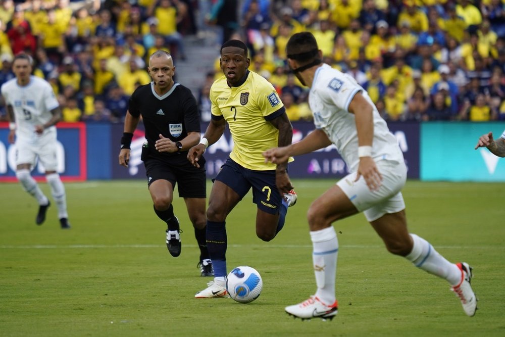 Ecuador ganó a Uruguay. EFE