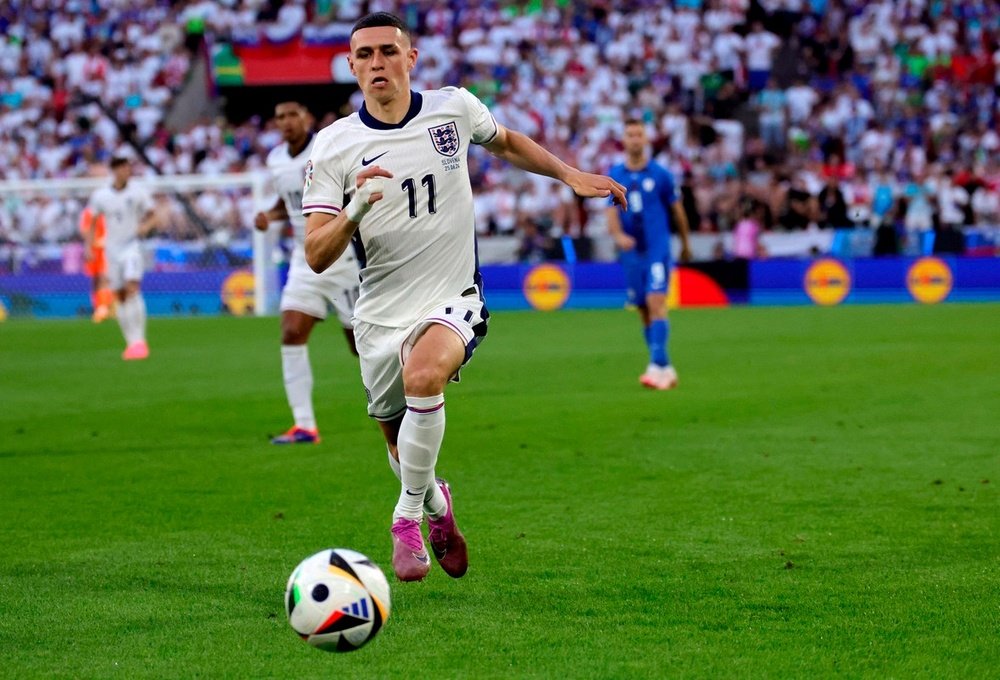 Foden returned to England training after the birth of his third child. EFE