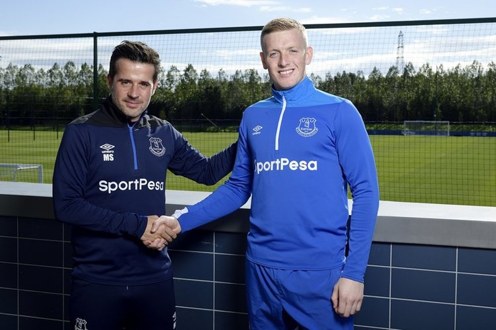Pickford renueva con el Everton. Twitter/Everton