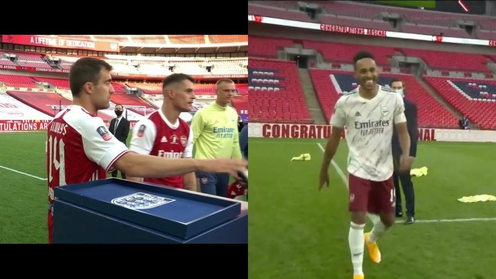 Aubameyang was left without a medal. Screenshots/DAZN