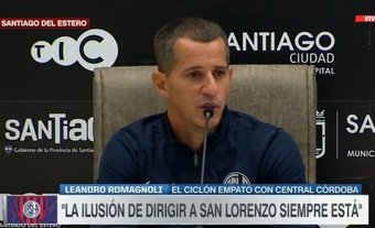 El 'Pipi' Romagnoli, entrenador interino de San Lorenzo, habló en rueda de prensa tras el partido frente a Central Córdoba. El técnico argentino afirmó que dirigir al 'Santo' es 