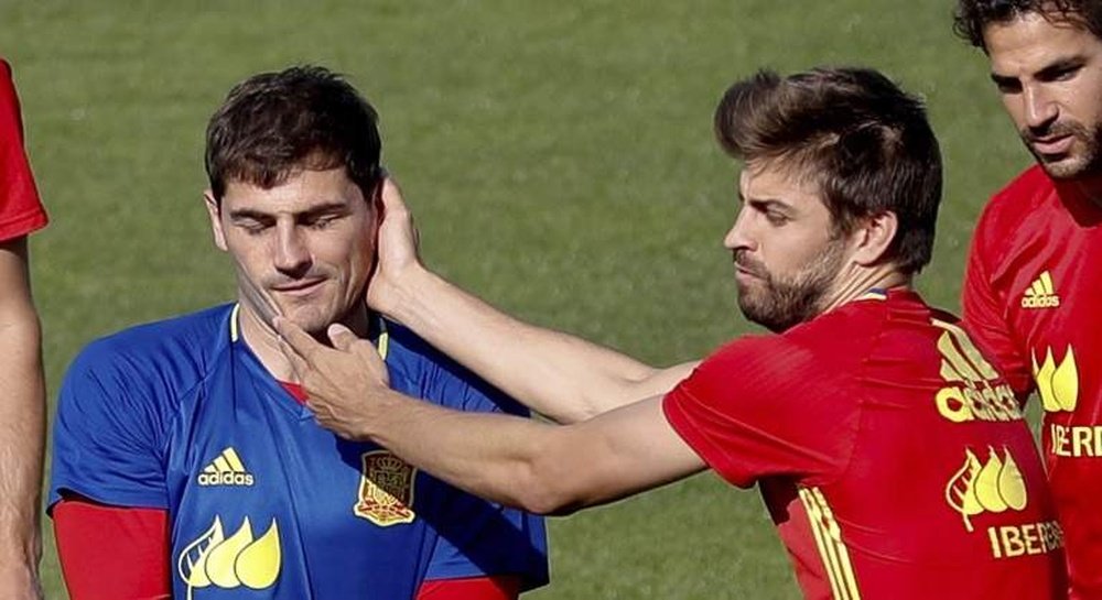 Piqué a envoyé un message de soutien à Casillas. EFE
