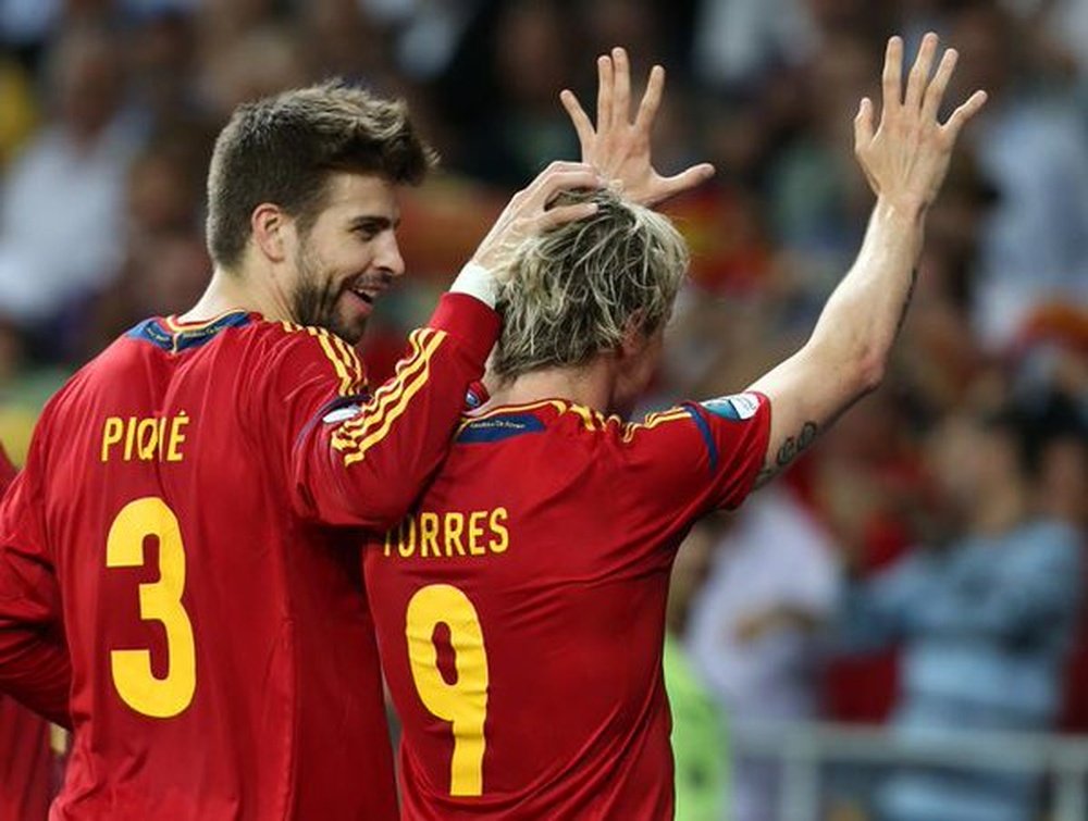 Piqué y Torres, en un partido con la Selección Española. Twitter