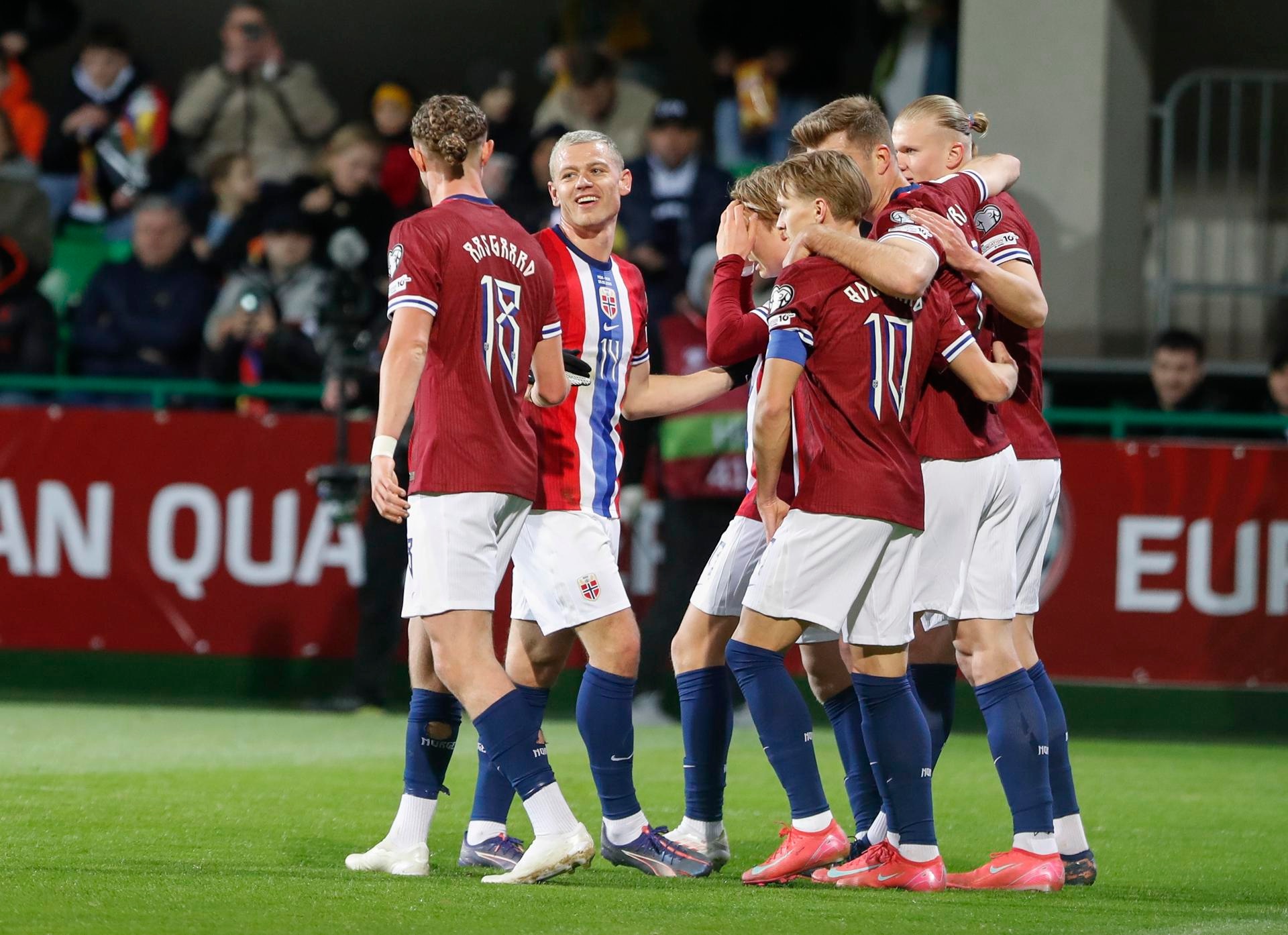 Haaland e Sorloth brilham na vitória de Noruega. EFE