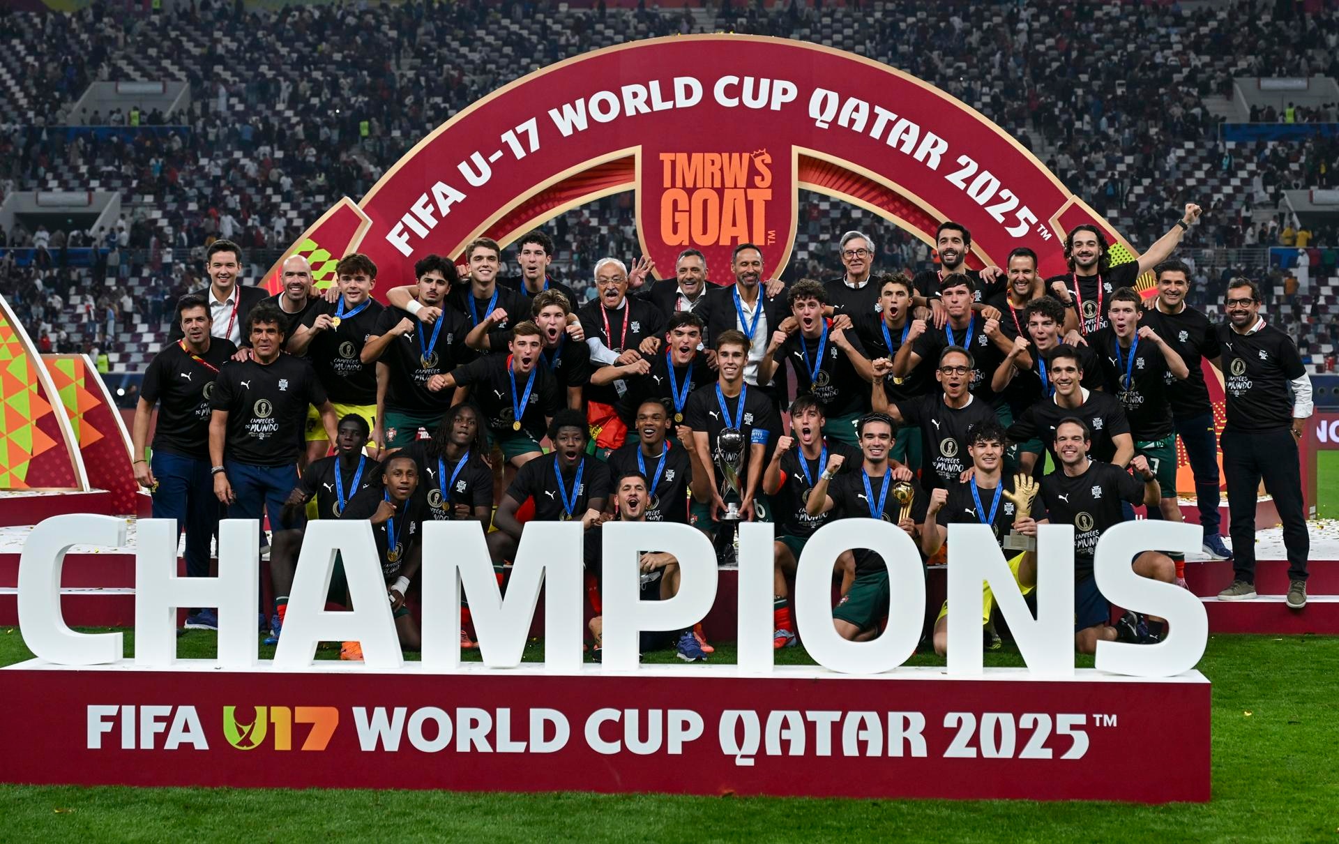 A Seleção de Portugal levou a melhor sobre a Áustria na final do Mundial Sub-17 (1-0) e conquistou o título pela primeira vez. Um golo solitário de Anísio Cabral, uma das pérolas do Benfica, foi suficiente para a Seleção das 'Quinas'.