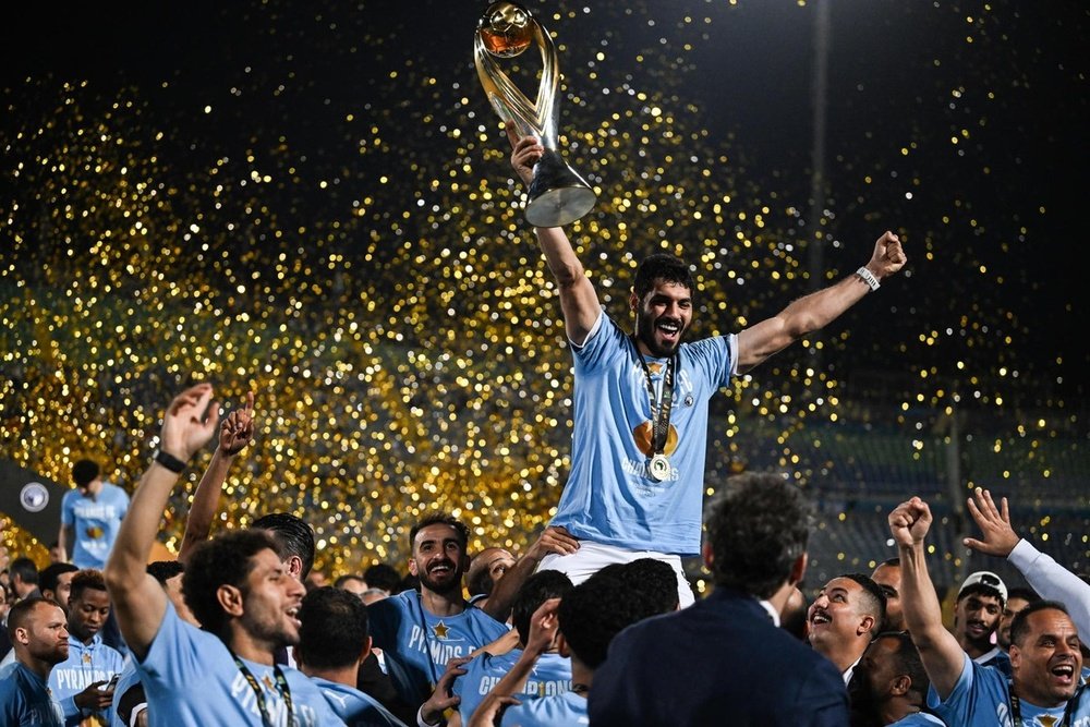 Les joueurs du Pyramids FC célèbrent leur titre de champions. EFE/EPA